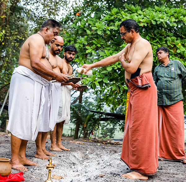 Ivar madam, Ivarmadam, Ivor madom, Ivor madom contact number, Ivormadom contact number,sanchayanam,ivar madom